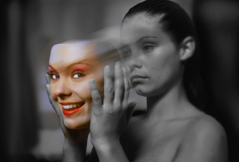 Как научиться благодарить и просить прощения