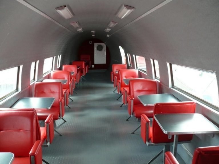 Даже после списания самолета для него найдется работа (20 фото)