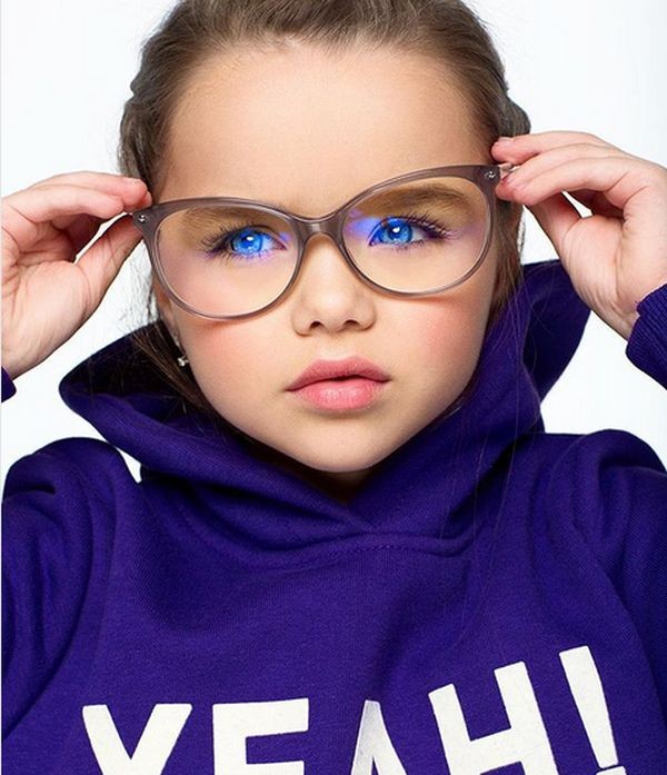 6-летнюю Анастасию Князеву назвали самой красивой девочкой в мире (12 фото)