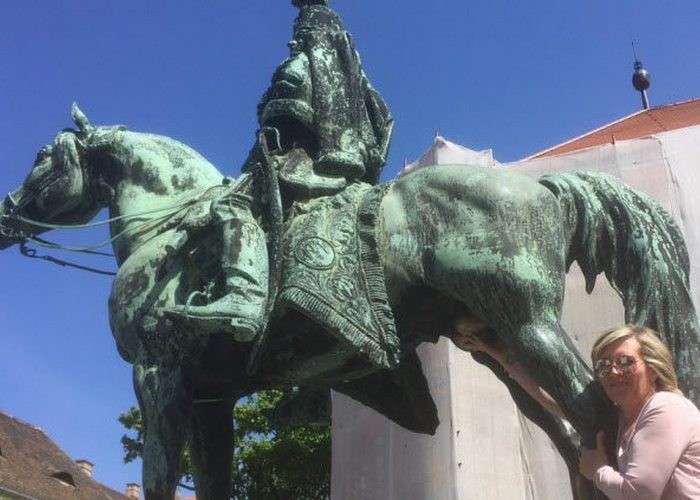 Десятка статуй, которые нужно потрогать, чтобы поймать удачу за хвост (10 фото)