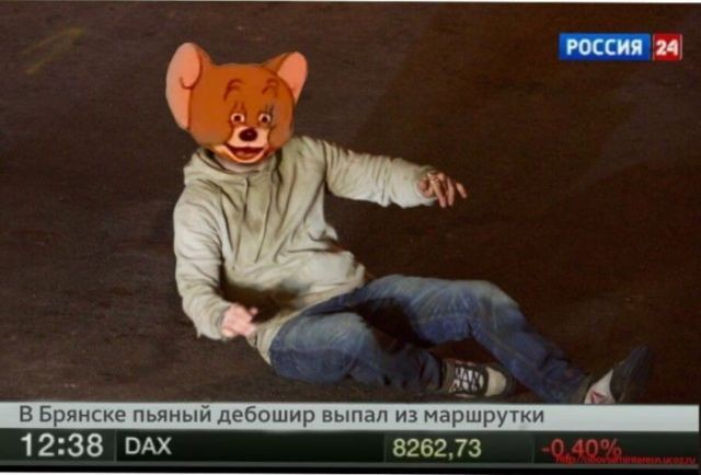 Кадр с актером Томом Харди стал мемом Рунета (22 фото)