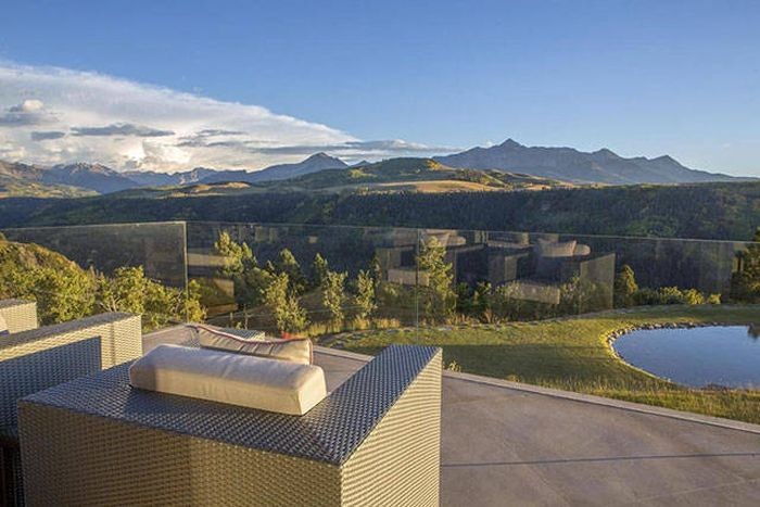 Идеальный дом в тихом и спокойном месте (38 фото)