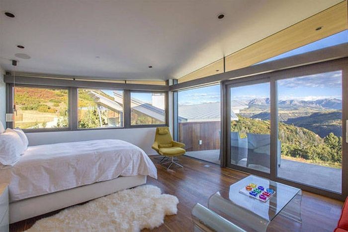 Идеальный дом в тихом и спокойном месте (38 фото)