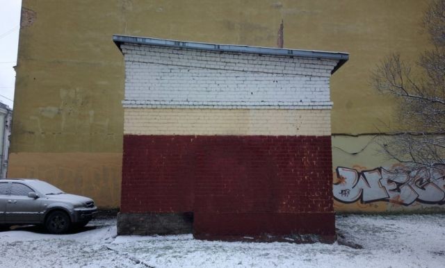 Граффити в память о жертвах апрельского теракта в метро (4 фото)