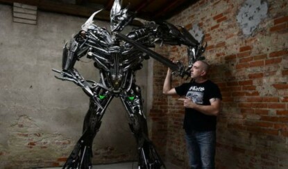 Роботы из металлолома от Себастьяна Кухарского (20 фото)