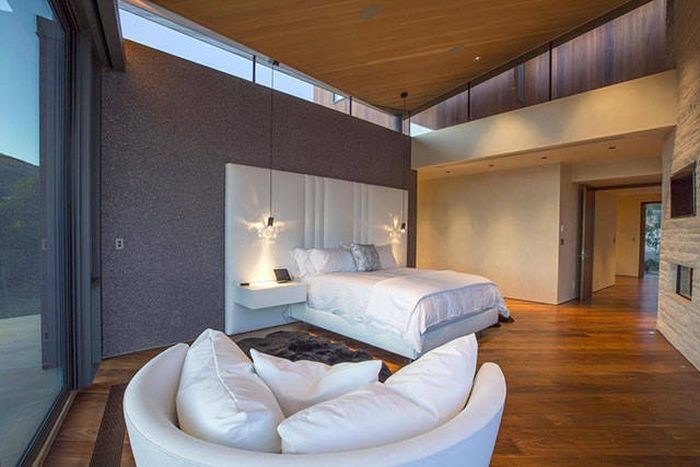 Идеальный дом в тихом и спокойном месте (38 фото)