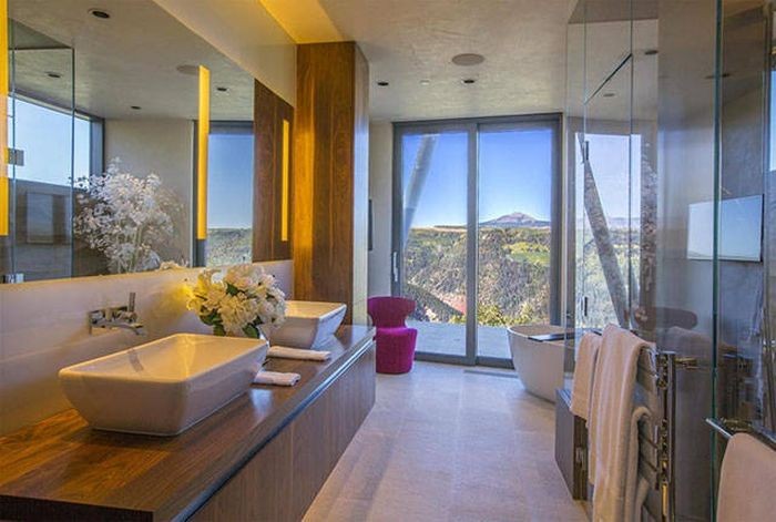 Идеальный дом в тихом и спокойном месте (38 фото)