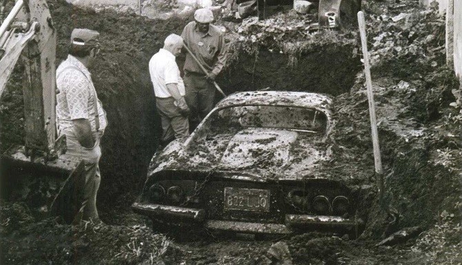 Брошенные легенды (27 фото)