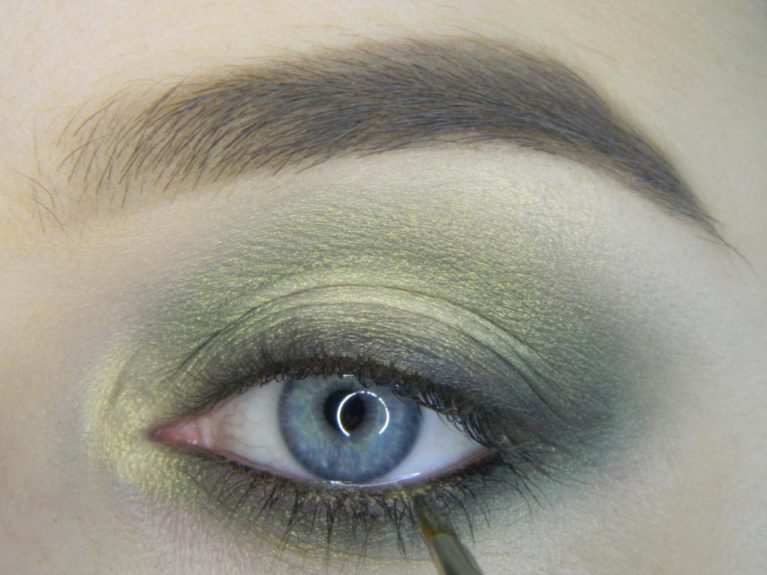 Макияж глаз в золотисто-зеленых тонах: как создать стильный и выразительный образ