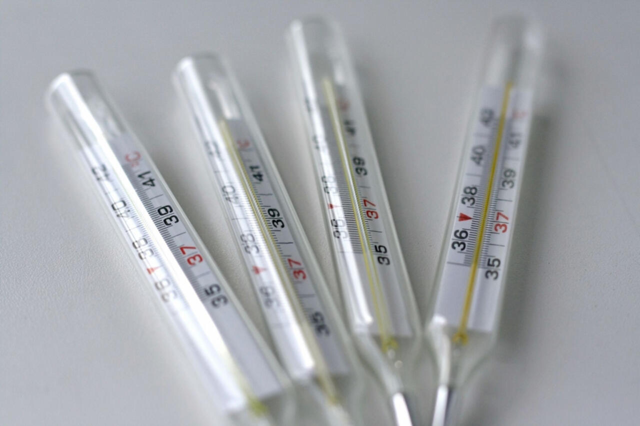 Какой градусник лучше: электронный или ртутный