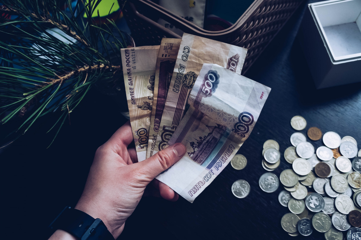 Как научиться копить деньги при маленькой зарплате?