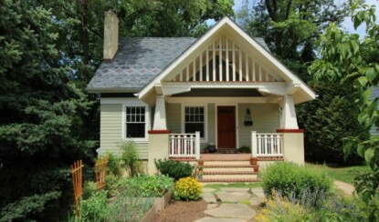 Друзей моих прекрасные черты…