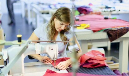 Из каких тканей шьют качественную детскую одежду