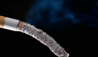 Зачем раньше аптеки принимали пепел от сигарет