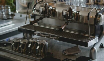 Как убрать неприятный запах из стиральной машины