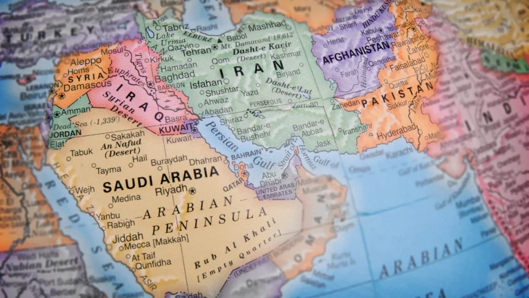 Почему арабский язык называли «латынью Востока»?