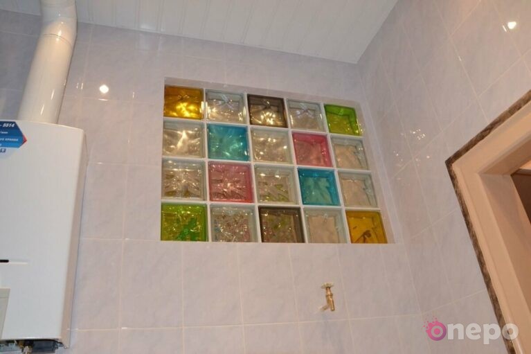 Зачем раньше делали окно в ванной и как это меняет взгляд на старинные дома